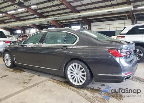 2022 BMW 740 Xi z USA, uszkodzony, nr VIN WBA7T4C02NCH59103